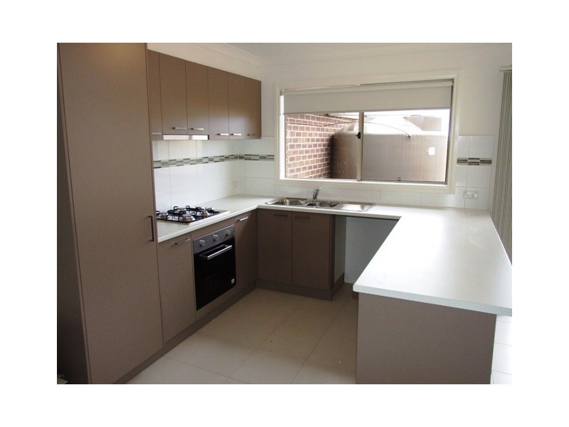 1B Wagtail Way, Cowes VIC 3922