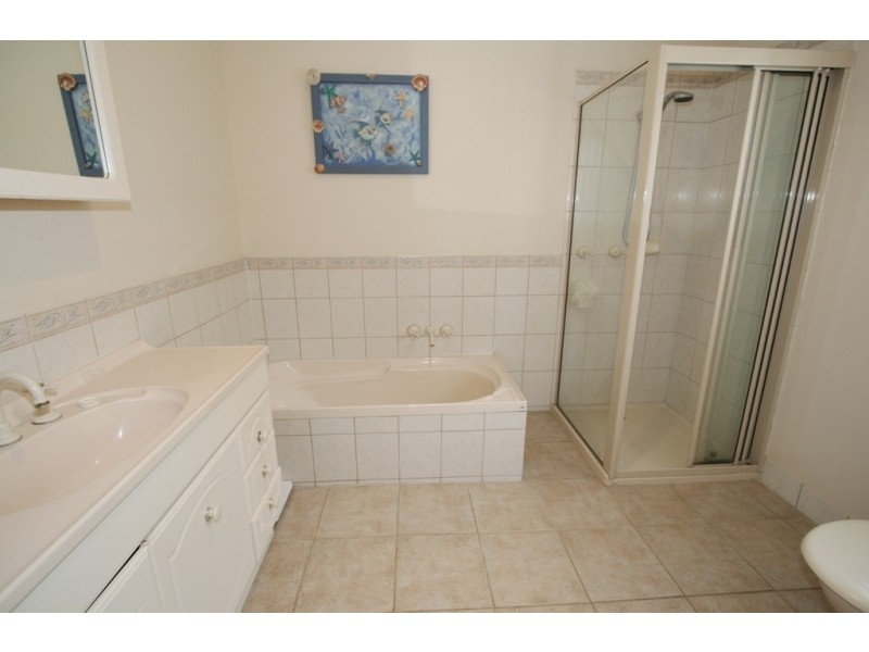 18 Hotham Close, Cowes VIC 3922