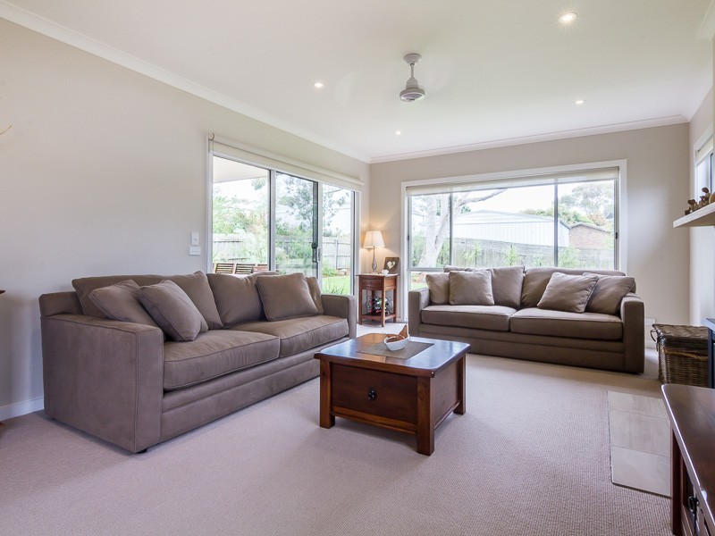 4 Poulter Avenue, Rhyll VIC 3923