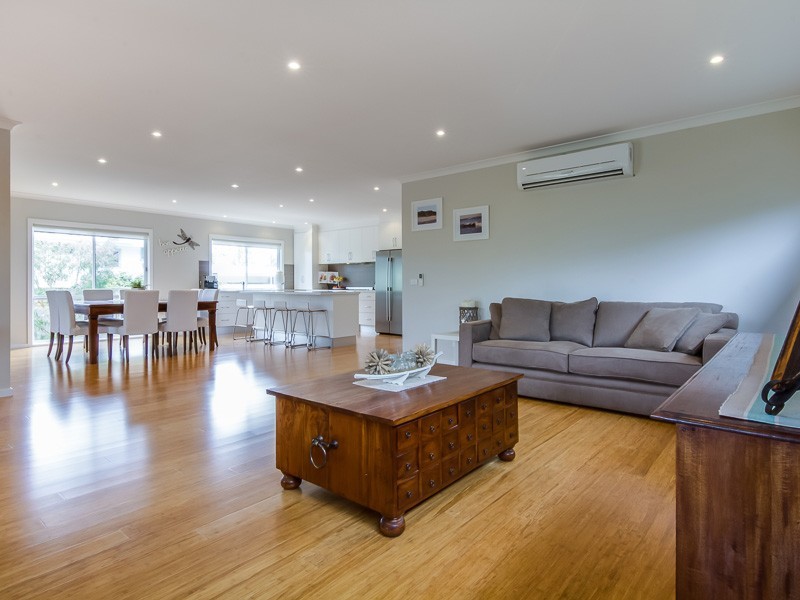 4 Poulter Avenue, Rhyll VIC 3923