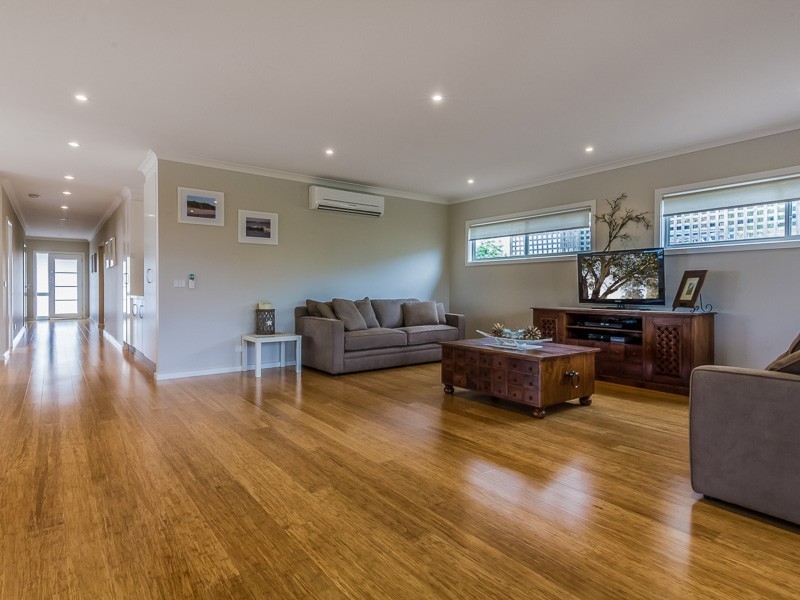 4 Poulter Avenue, Rhyll VIC 3923