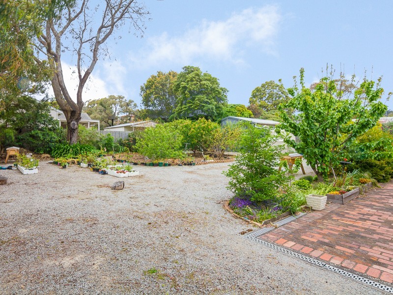 27-29 Osbourne Avenue, Cowes VIC 3922