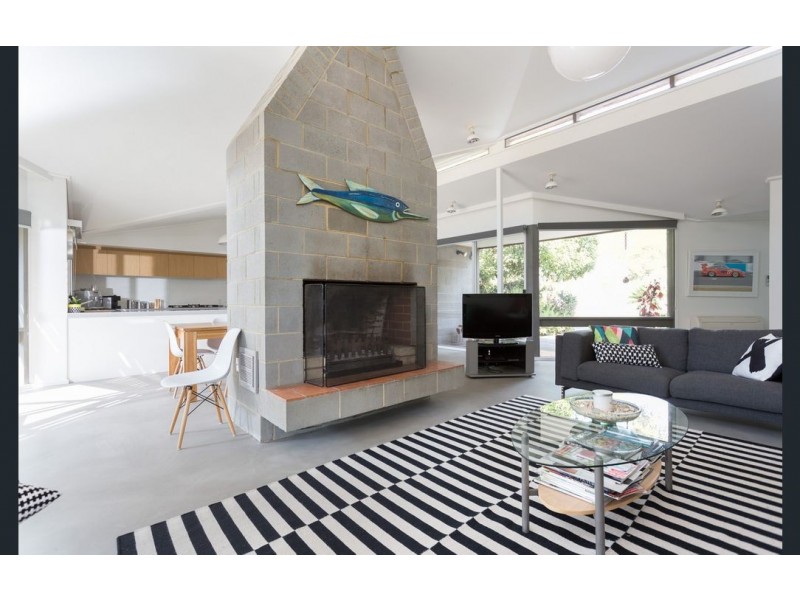 6 Penguin Avenue, Cowes VIC 3922