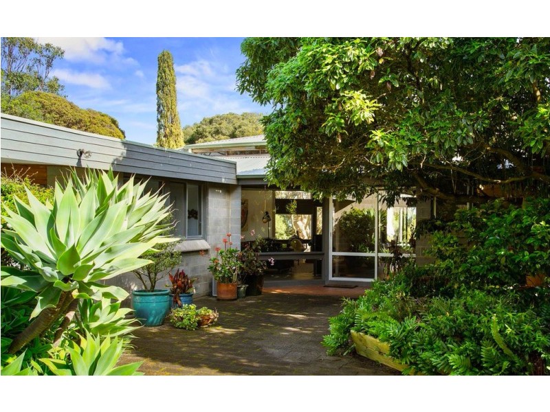 6 Penguin Avenue, Cowes VIC 3922