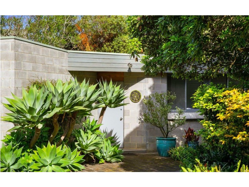 6 Penguin Avenue, Cowes VIC 3922