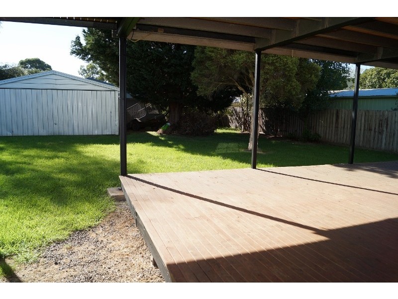 104 Scenic Drive, Cowes VIC 3922