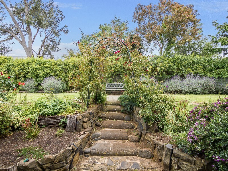 2/42 Stradbroke Avenue, Cowes VIC 3922