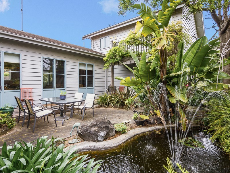 2/42 Stradbroke Avenue, Cowes VIC 3922