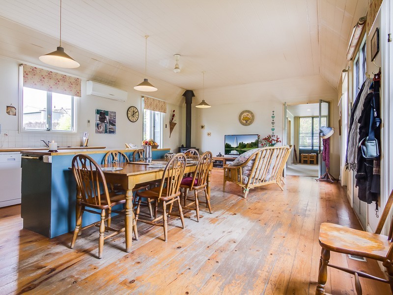 2/42 Stradbroke Avenue, Cowes VIC 3922