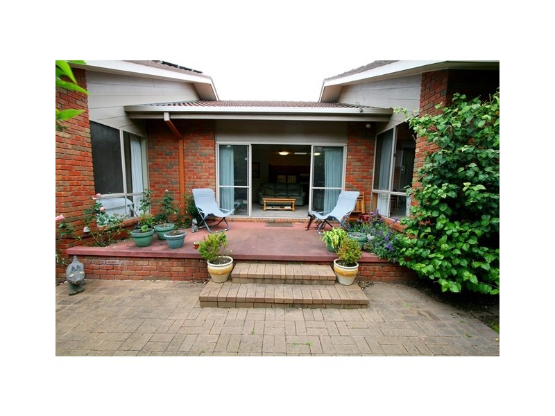 15 Walton Street, Cowes VIC 3922