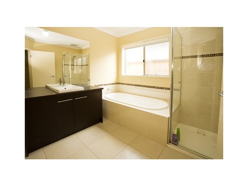 38 Seagrove Way, Cowes VIC 3922