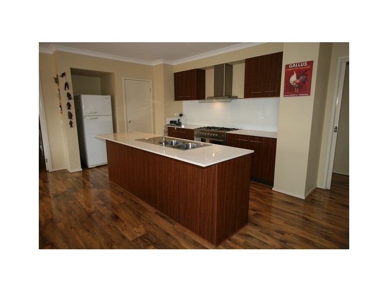 38 Seagrove Way, Cowes VIC 3922