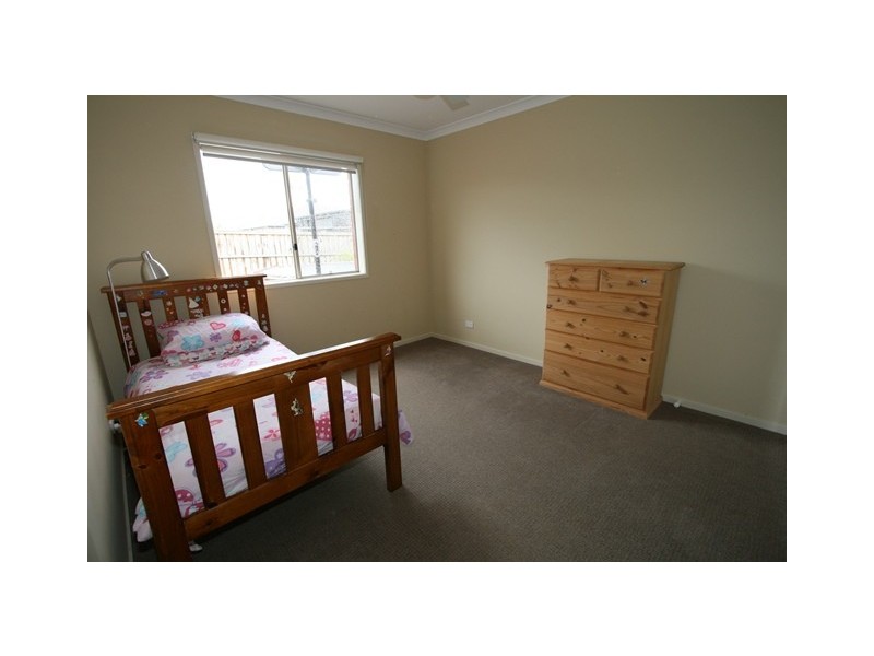 38 Seagrove Way, Cowes VIC 3922