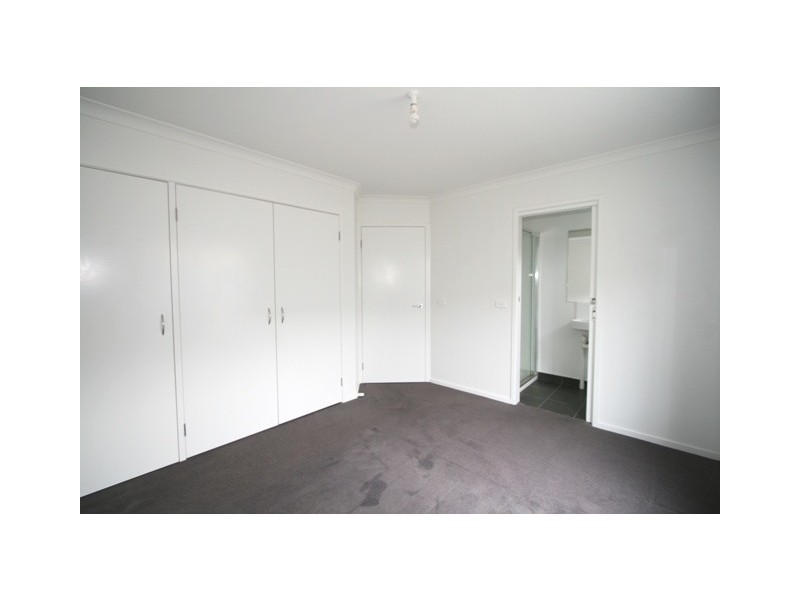 2/9 Goondiwindi Drive, Cowes VIC 3922