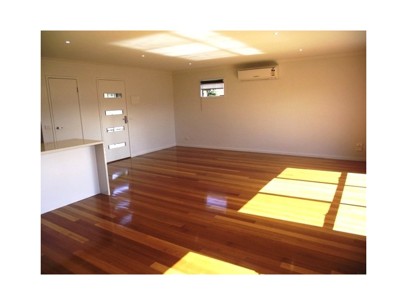 2/9 Goondiwindi Drive, Cowes VIC 3922