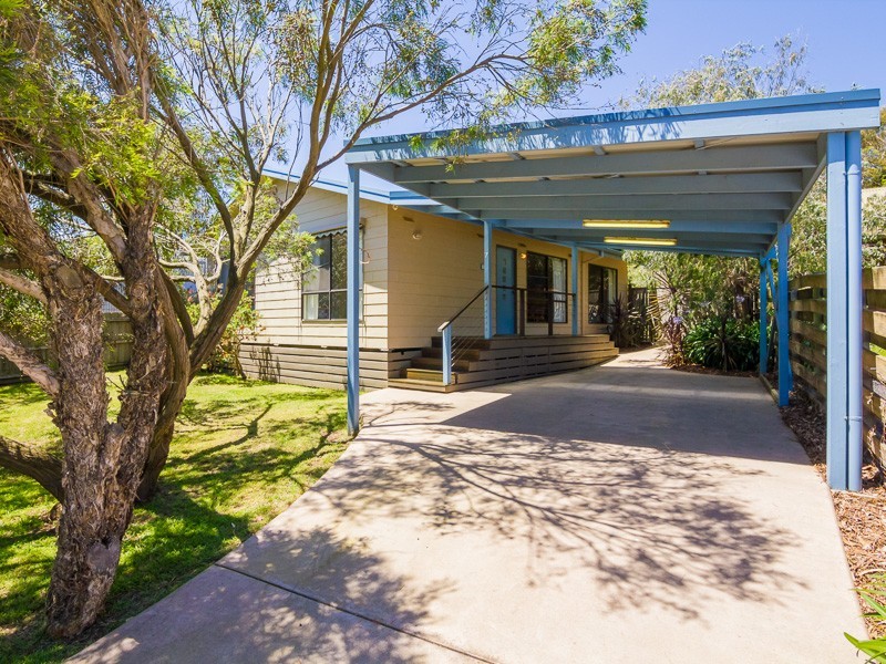 7 Dolphin Drive, Smiths Beach VIC 3922