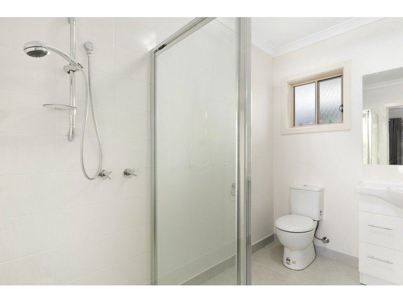 2 Acacia Close, Cowes VIC 3922