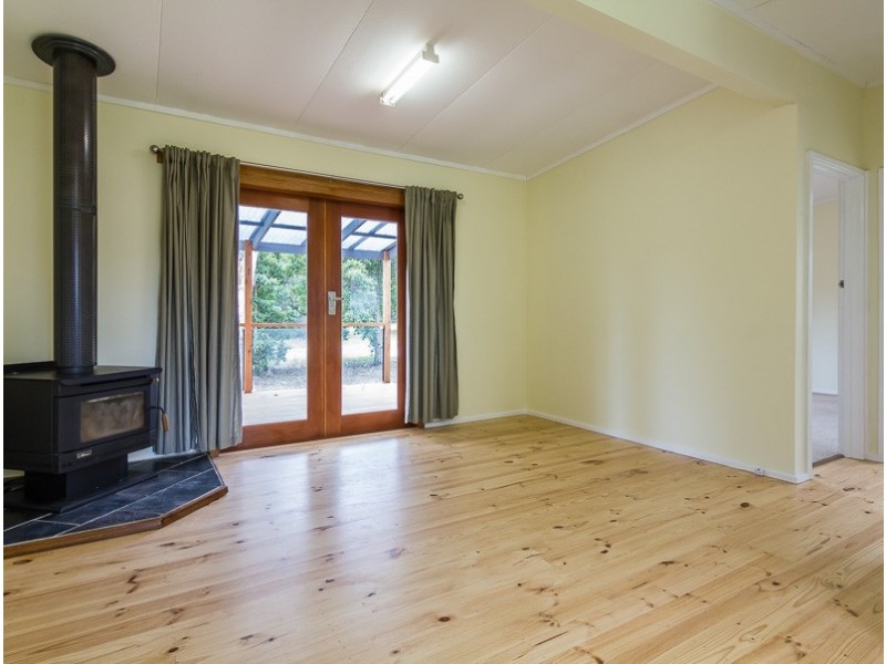 17 Ti Tree Drive, Cowes VIC 3922