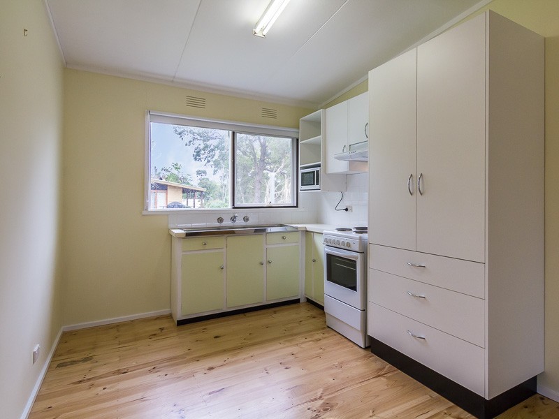 17 Ti Tree Drive, Cowes VIC 3922