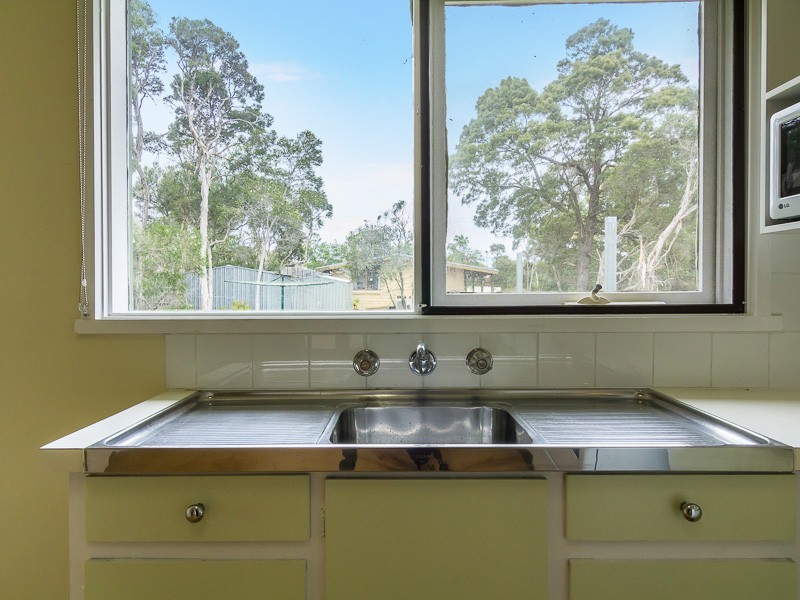 17 Ti Tree Drive, Cowes VIC 3922