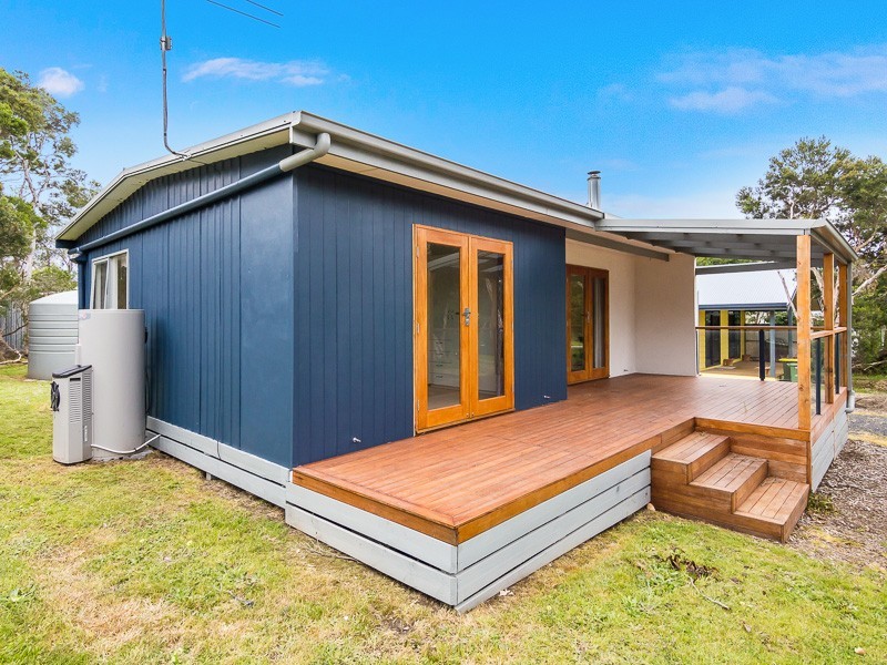 17 Ti Tree Drive, Cowes VIC 3922
