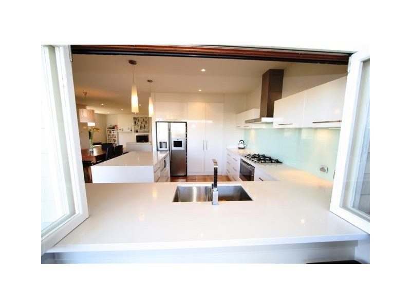 12 Currawong Close, Cowes VIC 3922