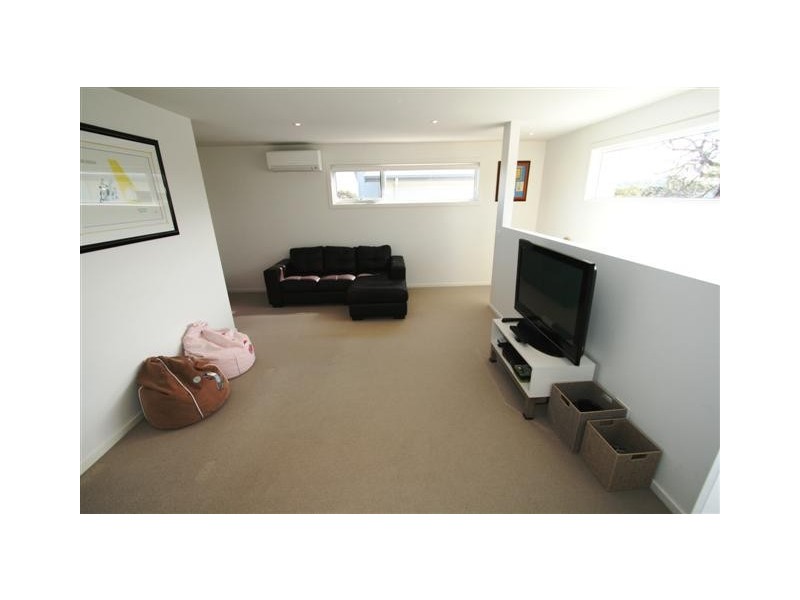 12 Currawong Close, Cowes VIC 3922