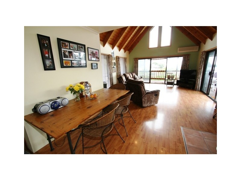 19 Terry Crescent, Wimbledon Heights VIC 3922