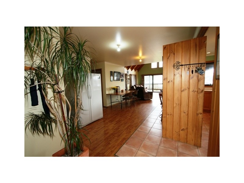 19 Terry Crescent, Wimbledon Heights VIC 3922