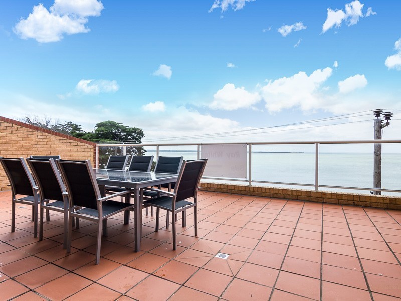 Apt 12/16 The Esplanade, Cowes VIC 3922