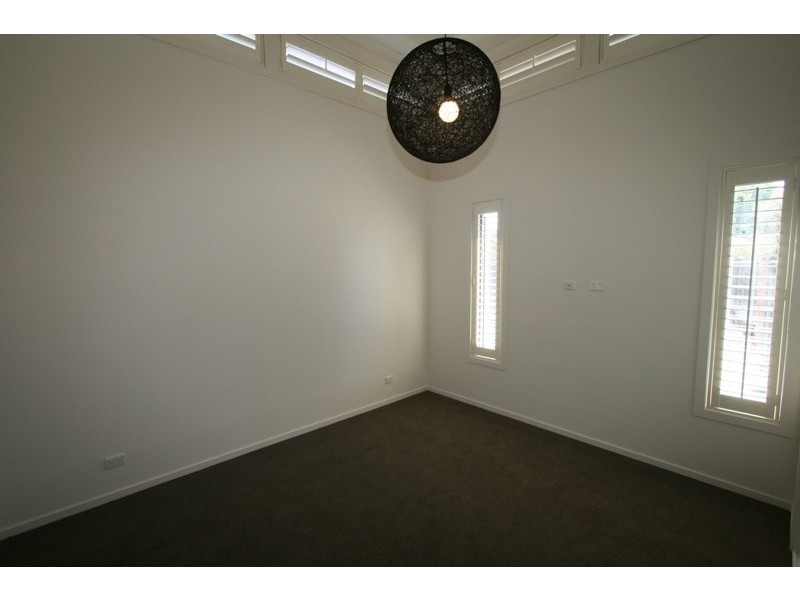 2/9 Douglas Road, Cowes VIC 3922