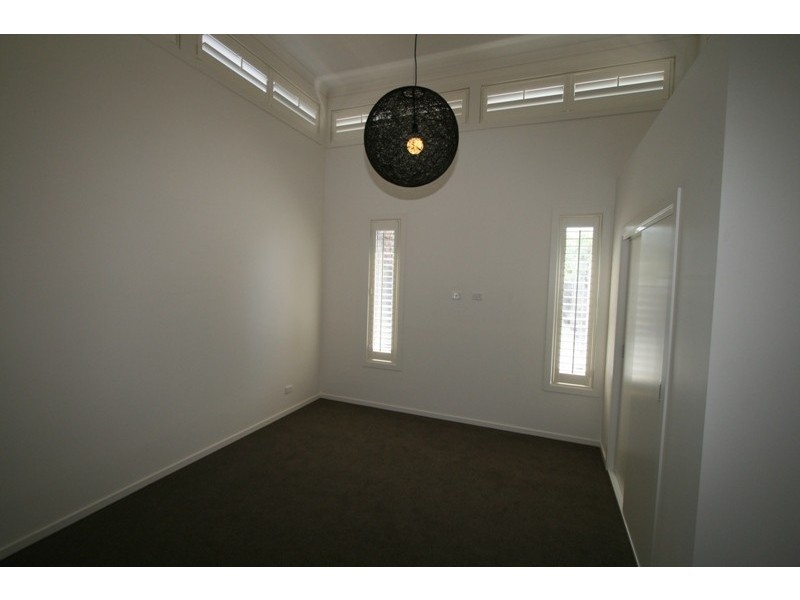 2/9 Douglas Road, Cowes VIC 3922