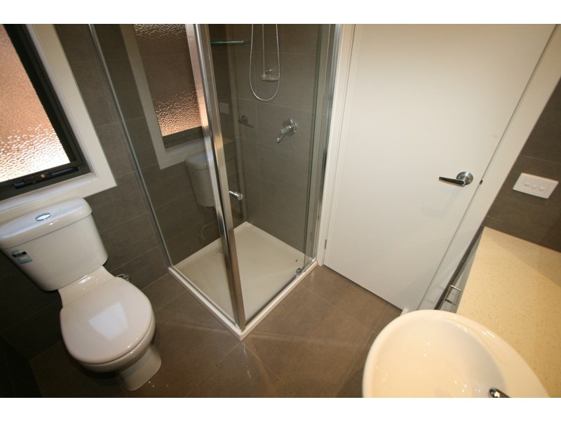 2/9 Douglas Road, Cowes VIC 3922