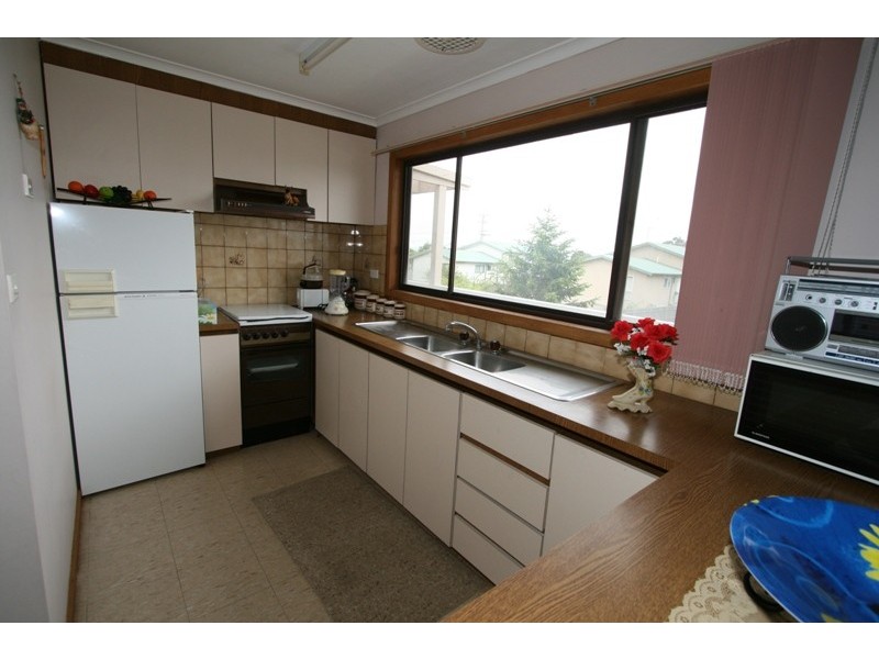 24 Carapooka Way, Cowes VIC 3922