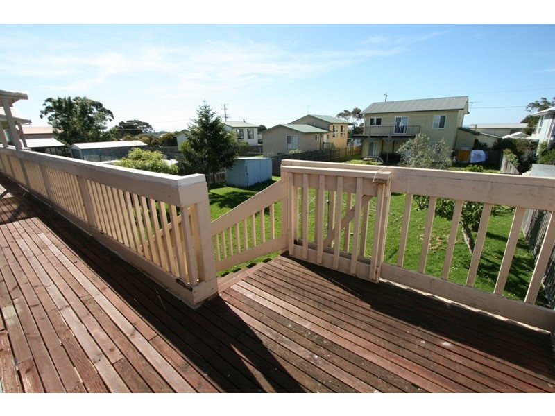 24 Carapooka Way, Cowes VIC 3922