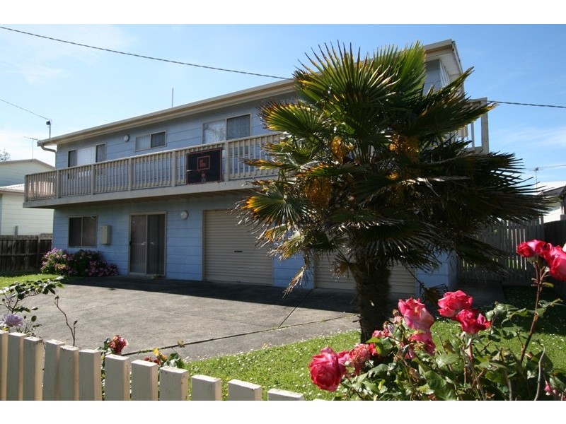 24 Carapooka Way, Cowes VIC 3922