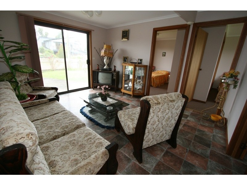 24 Carapooka Way, Cowes VIC 3922