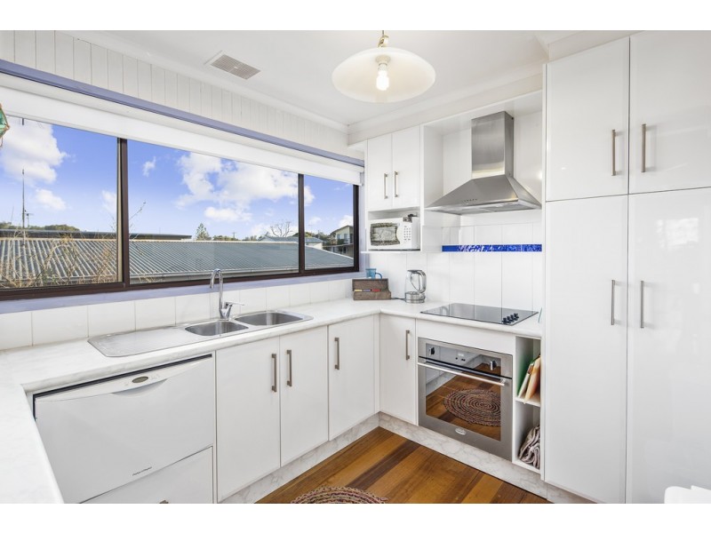 29 Hollywood Crescent, Smiths Beach VIC 3922