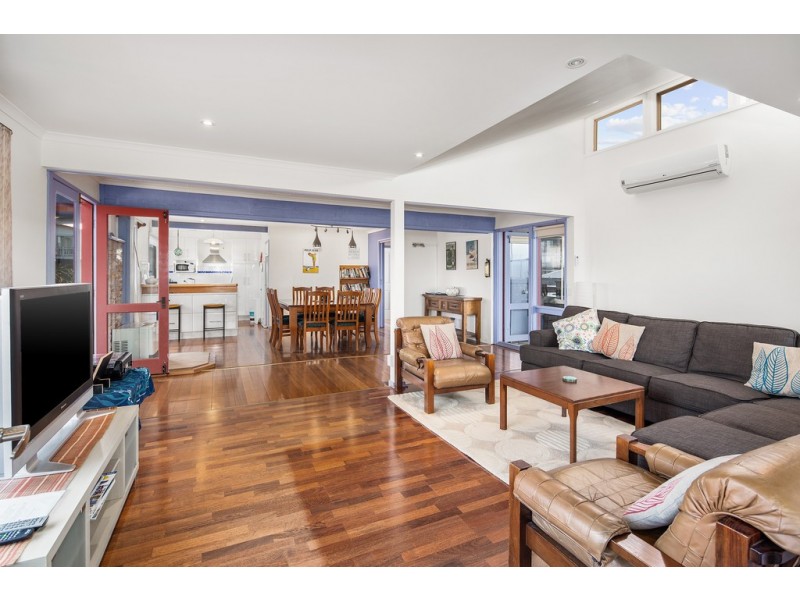 29 Hollywood Crescent, Smiths Beach VIC 3922