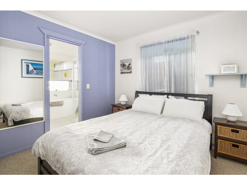 29 Hollywood Crescent, Smiths Beach VIC 3922