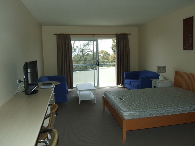 317/1 The Esplanade, Cowes VIC 3922