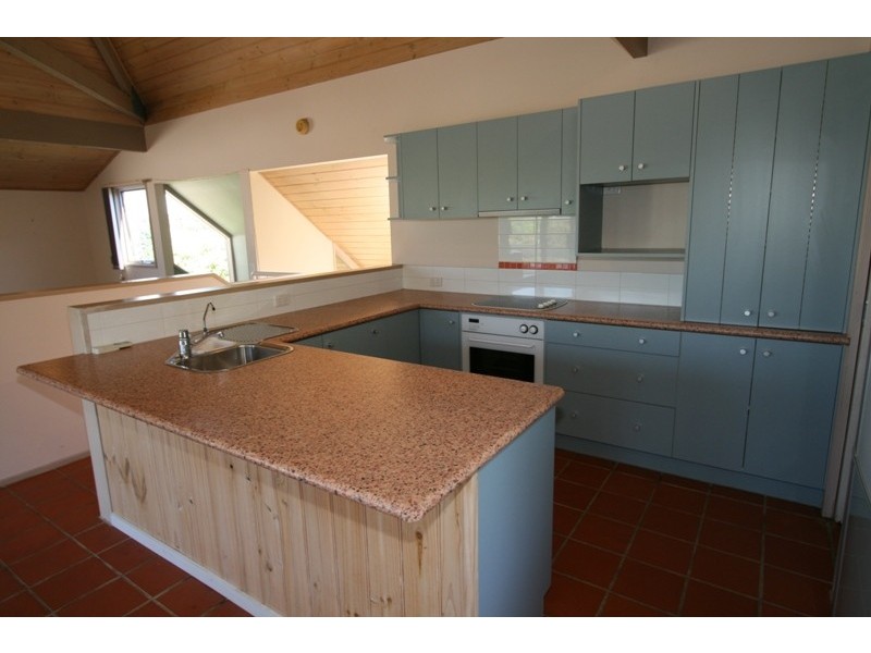 12 West Court, Cowes VIC 3922