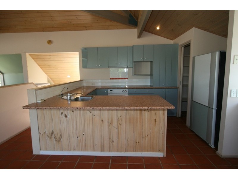 12 West Court, Cowes VIC 3922