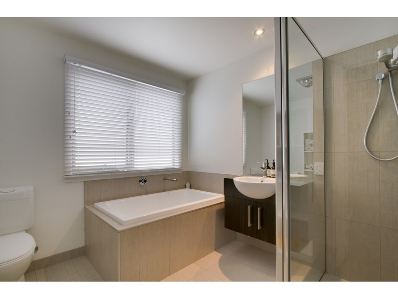 3 Cove Place, Cowes VIC 3922