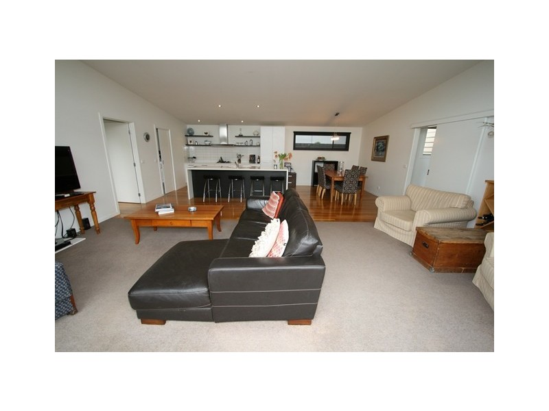 3 Cove Place, Cowes VIC 3922