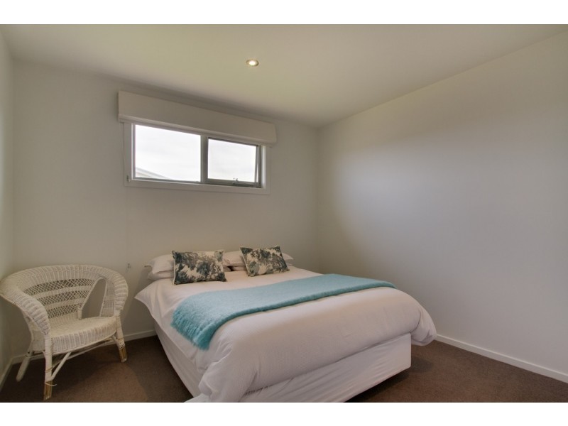 3 Cove Place, Cowes VIC 3922