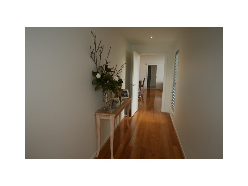 3 Cove Place, Cowes VIC 3922