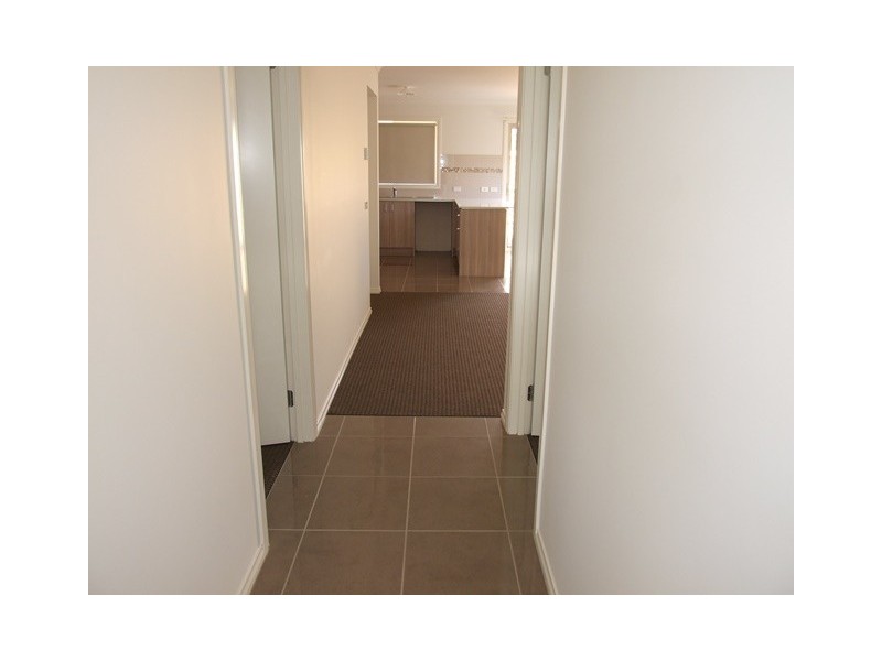 2/1a Wagtail Way, Cowes VIC 3922