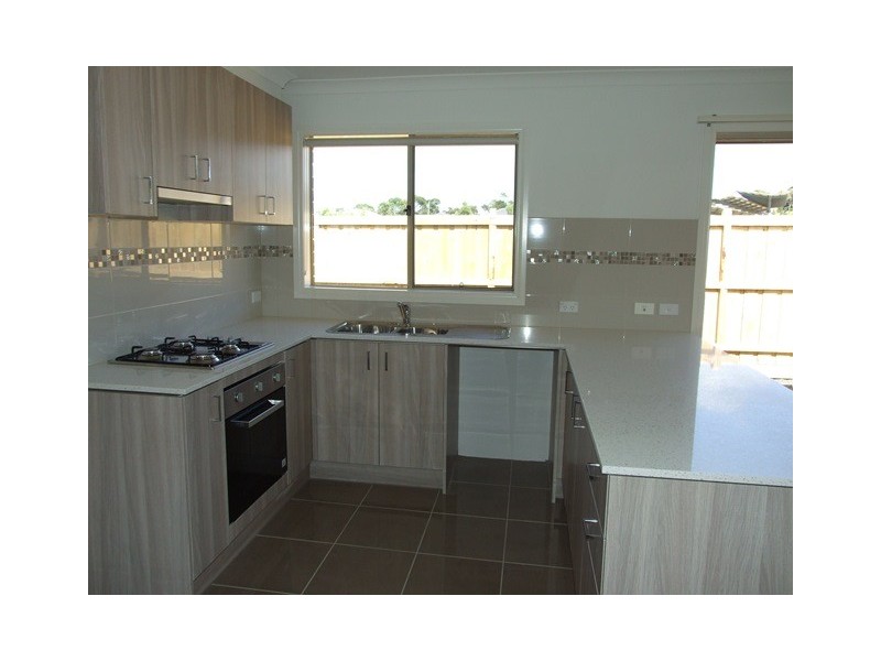 2/1a Wagtail Way, Cowes VIC 3922