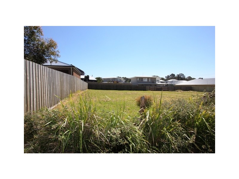 26 Anderson Road, Cowes VIC 3922